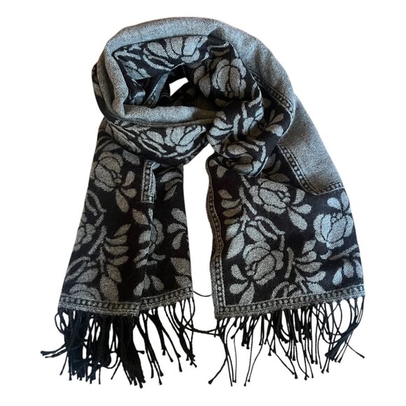 Italian Acrylic Wrap Throw Fringe Scarf Reversible Black Gray Roses Double Faced - Picture 2 of 9